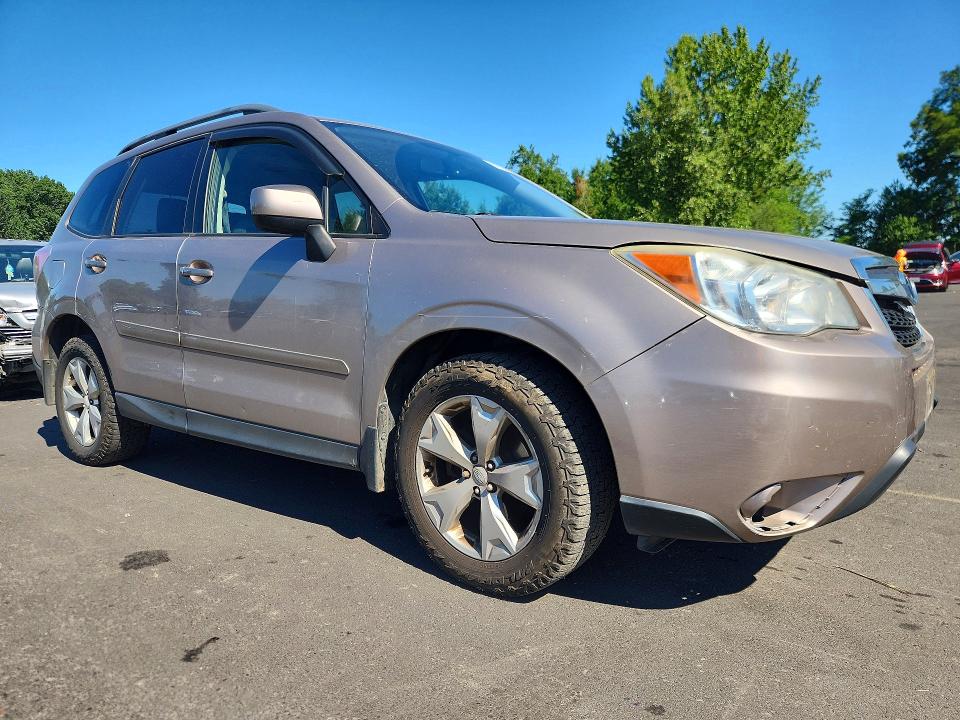 Photo 4 from auction – 2014 SUBARU FORESTER with VIN JF2SJAEC2EH438947