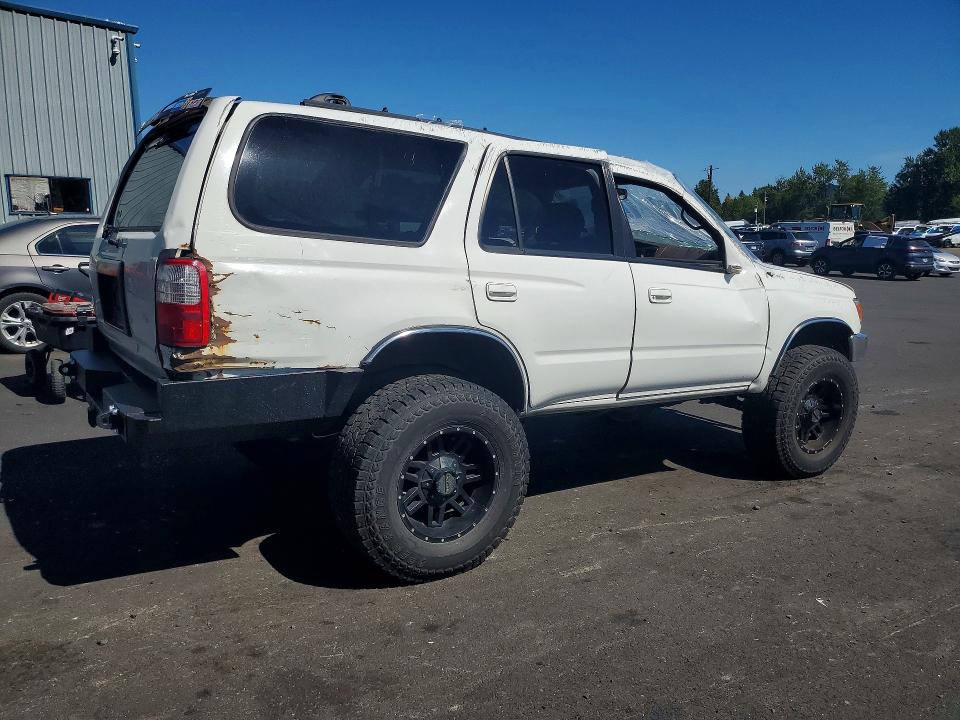 Photo 3 from auction – 1998 TOYOTA 4RUNNER with VIN JT3HN86R5W0146352
