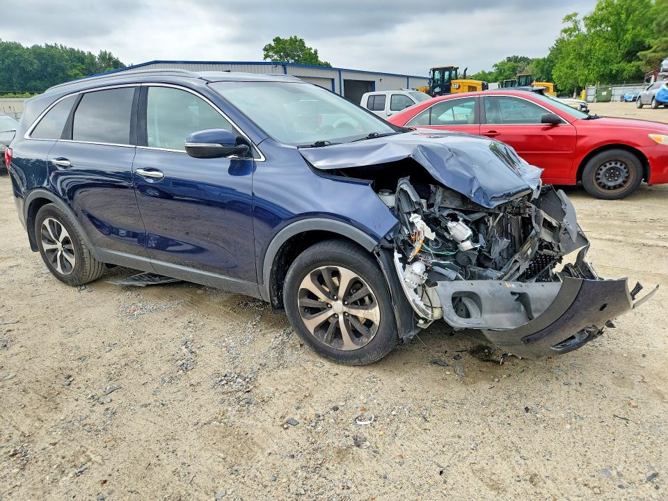 Photo 4 from auction – 2016 KIA SORENTO with VIN 5XYPH4A53GG084859