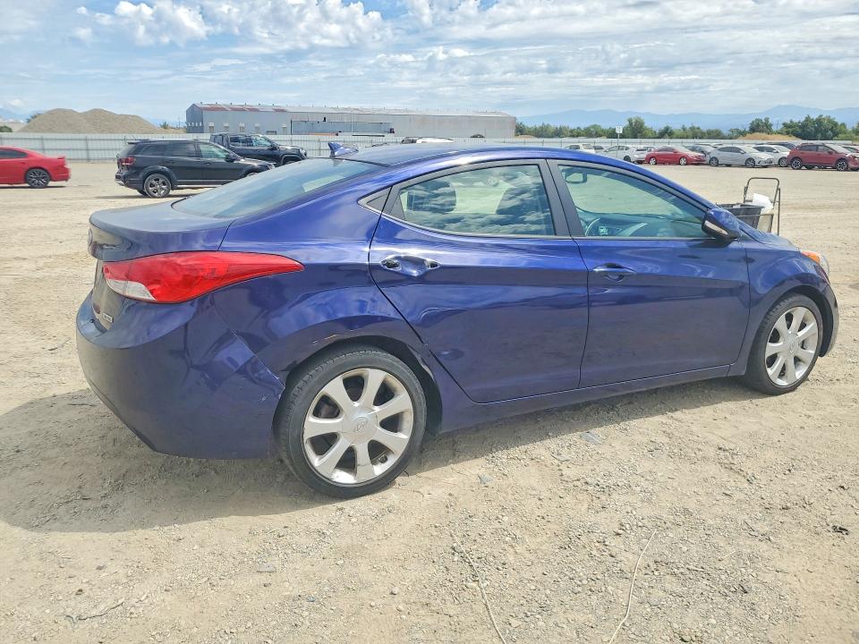 Photo 3 from auction – 2013 HYUNDAI ELANTRA with VIN 5NPDH4AE9DH363207