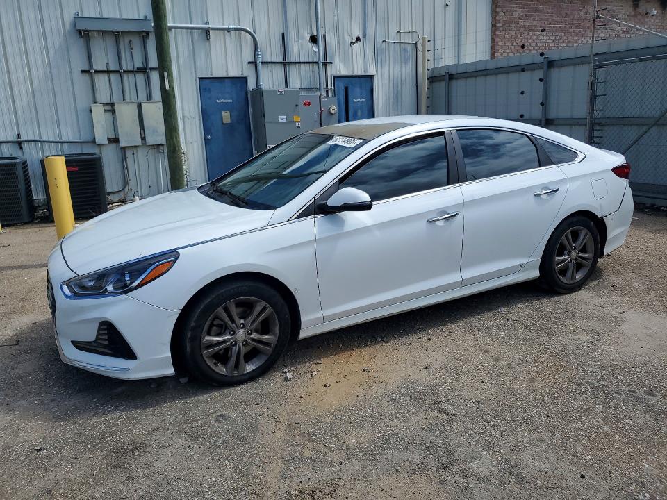 HYUNDAI SONATA 2018 with VIN 5NPE34AF2JH636799 - Photo from auction