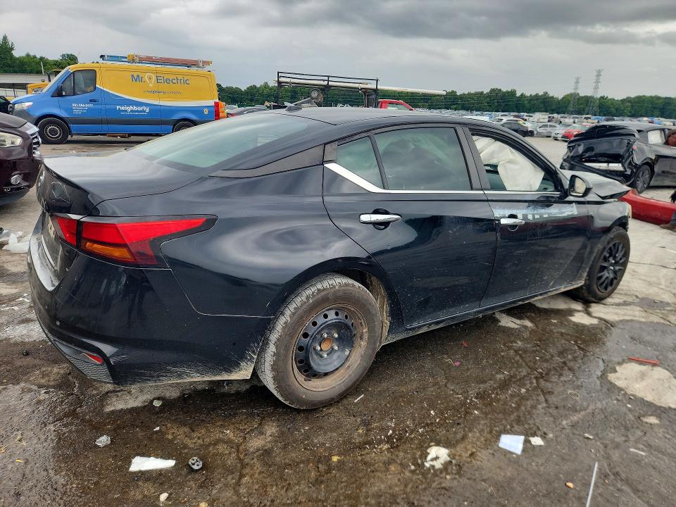 Photo 3 from auction – 2020 NISSAN ALTIMA with VIN 1N4BL4BV8LC223704
