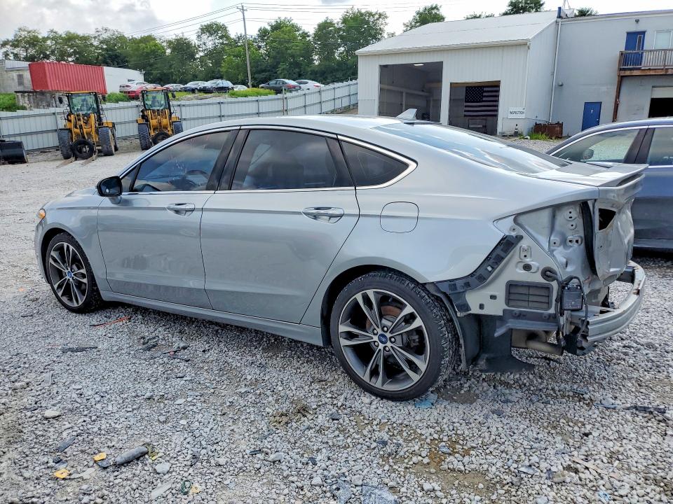 Photo 2 from auction – 2020 FORD FUSION with VIN 3FA6P0D95LR138030