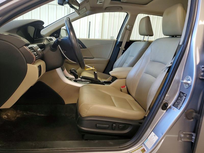 Photo 7 from auction – 2017 HONDA ACCORD with VIN JHMCR6F74HC011702