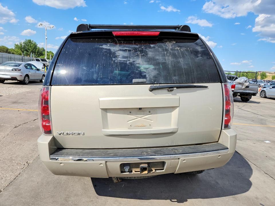 Photo 6 from auction – 2008 GMC YUKON with VIN 1GKFK63828J173974