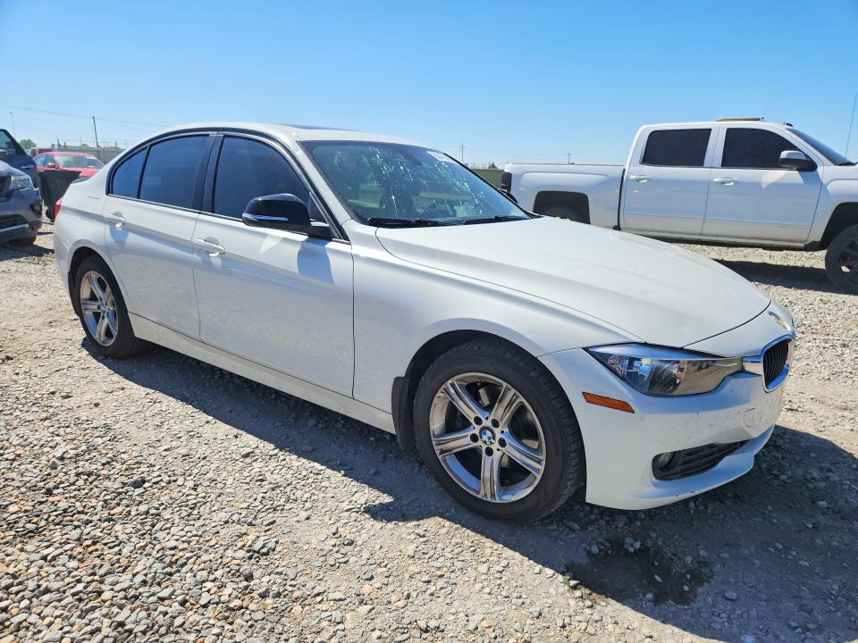 Photo 4 from auction – 2015 BMW 320 with VIN WBA3C3C55FK203540