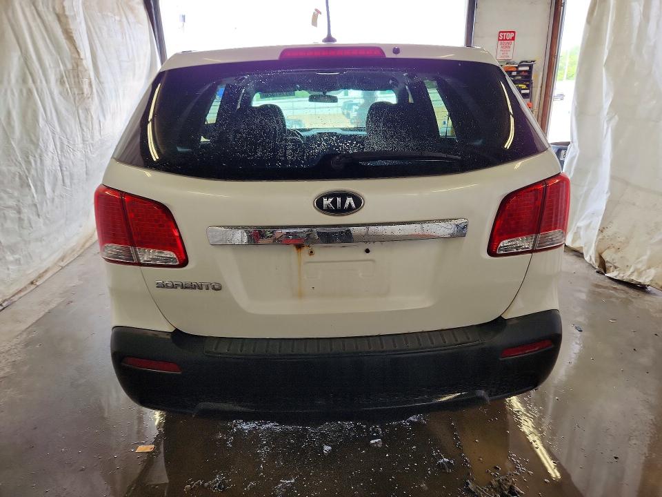 Photo 6 from auction – 2012 KIA SORENTO with VIN 5XYKTCA67CG221369