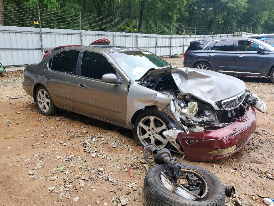 Photo 4 from auction – 2001 INFINITI I30 with VIN JNKCA31A21T018811