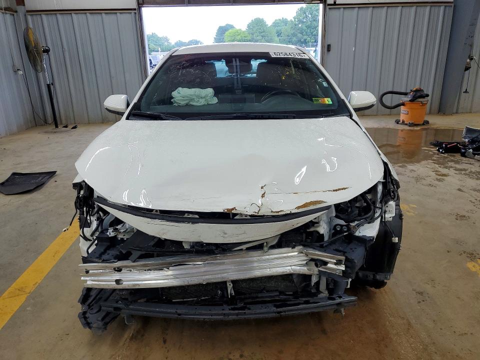 Photo 5 from auction – 2024 TOYOTA COROLLA HATCHBACK with VIN JTND4MBEXR3232036