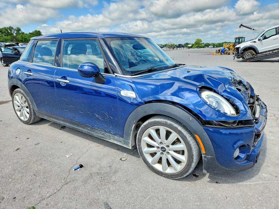 Photo 4 from auction – 2016 MINI COOPER with VIN WMWXU3C57G2D30437