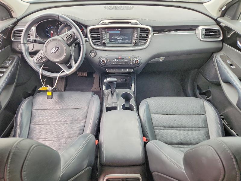 Photo 8 from auction – 2017 KIA SORENTO with VIN 5XYPK4A56HG253047