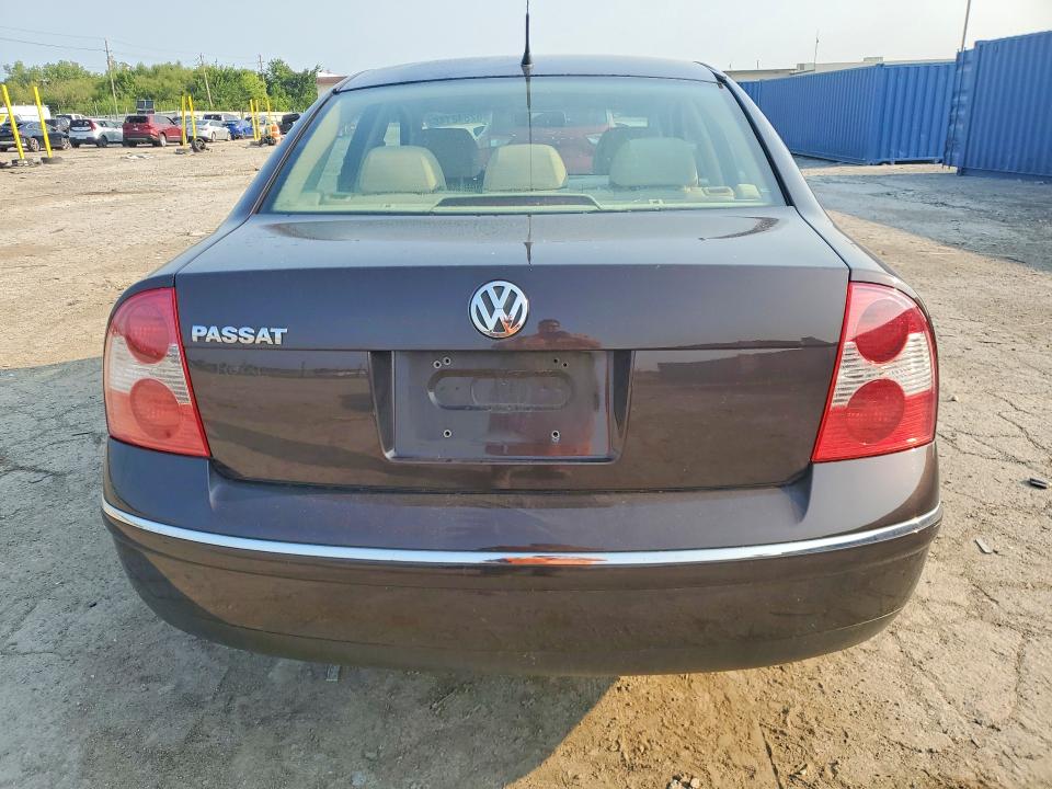 Foto 6 de la subasta – 2004 VOLKSWAGEN PASSAT con VIN WVWPD63B14E165308
