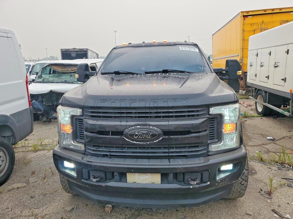 Photo 5 from auction – 2017 FORD F250 with VIN 1FT7W2B69HEC76105
