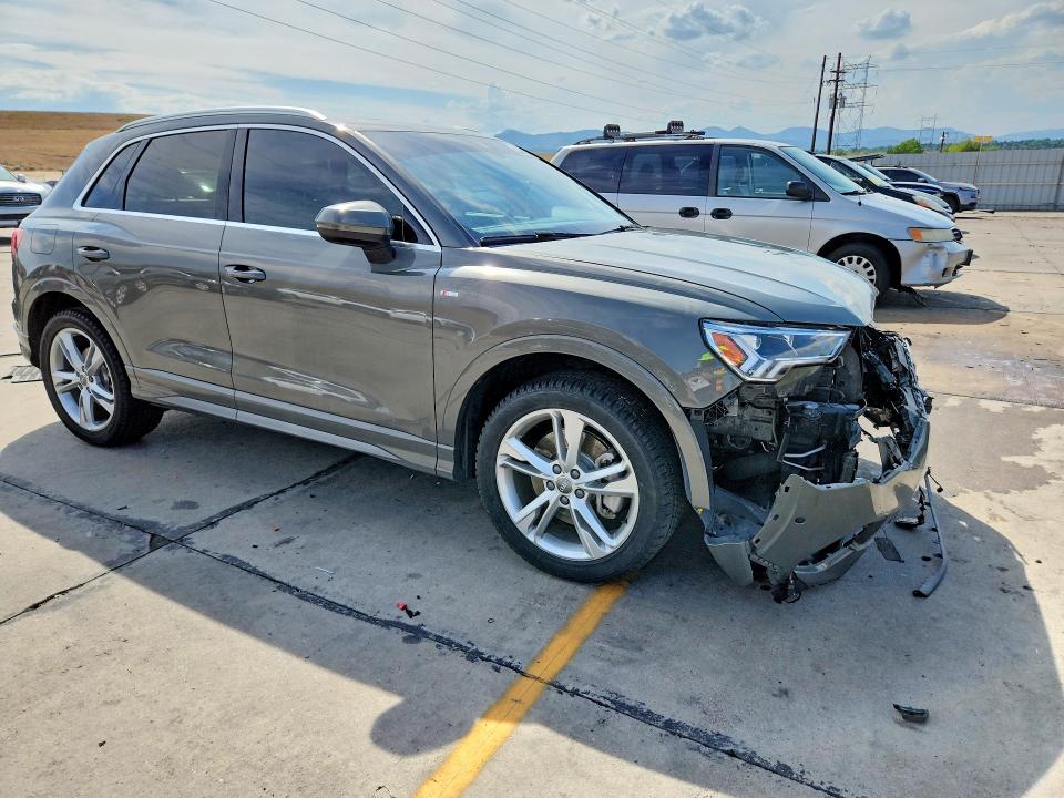 Photo 4 from auction – 2020 AUDI Q3 with VIN WA1FECF37L1085443