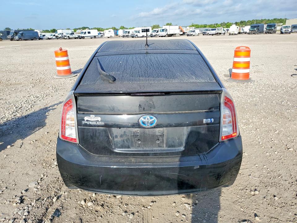 Photo 6 from auction – 2015 TOYOTA PRIUS with VIN JTDKN3DU4F1929703