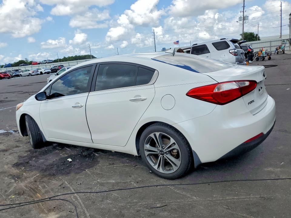 Photo 2 from auction – 2016 KIA FORTE with VIN KNAFZ4A8XG5553406