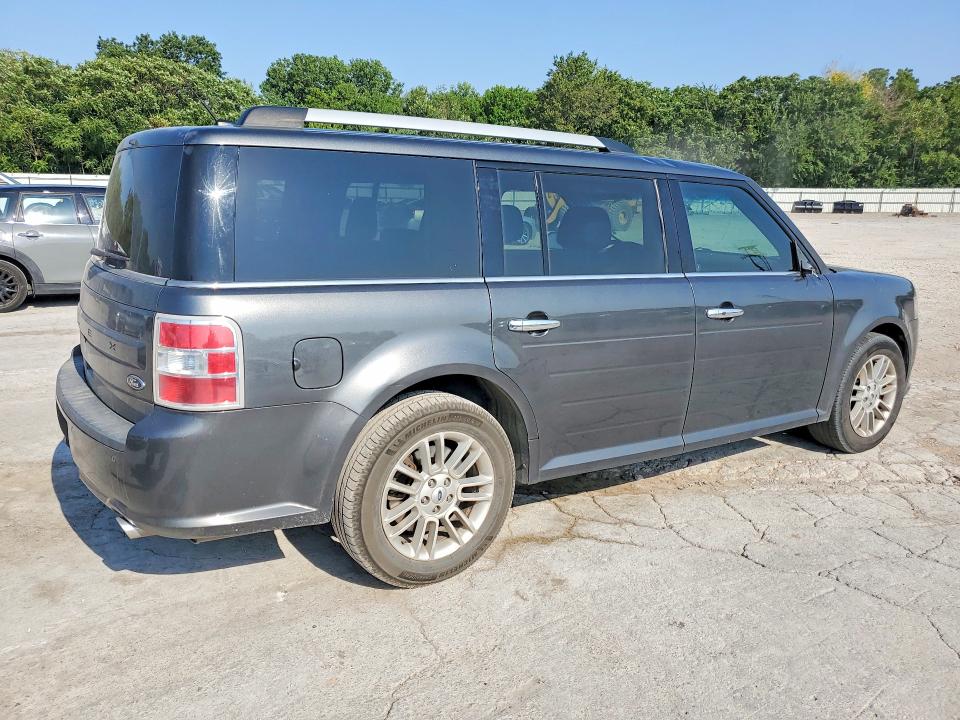Photo 3 from auction – 2019 FORD FLEX with VIN 2FMGK5C85KBA33614