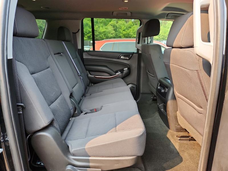 Zdjęcie 11 z aukcji – 2017 GMC YUKON XL z VIN 1GKS2FKC8HR404916