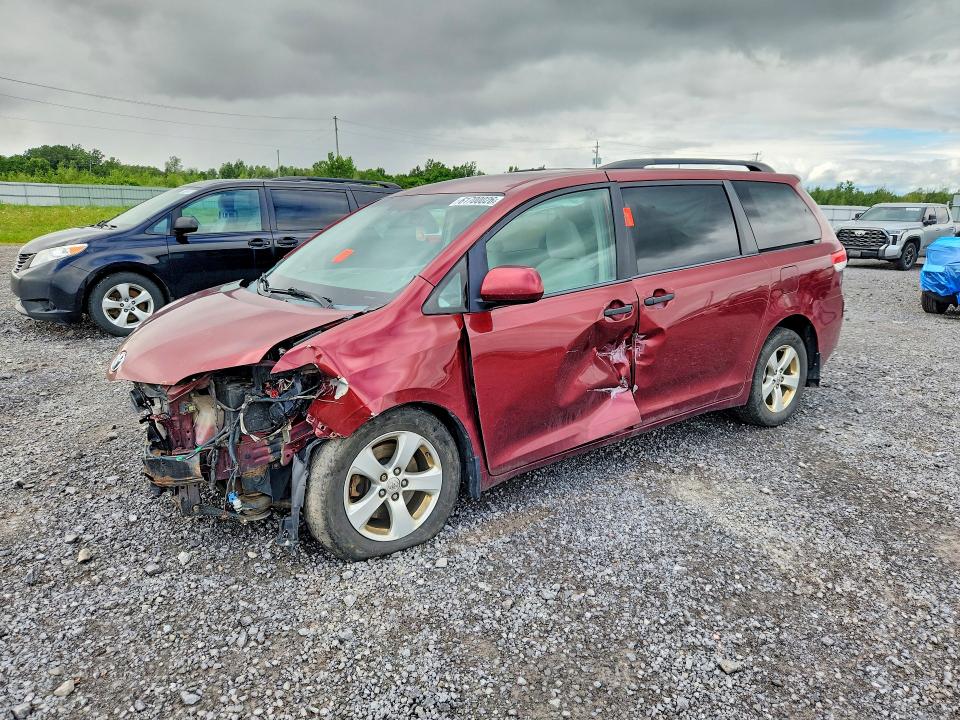 TOYOTA SIENNA 2013 with VIN 5TDZK3DC7DS329577 - Photo from auction
