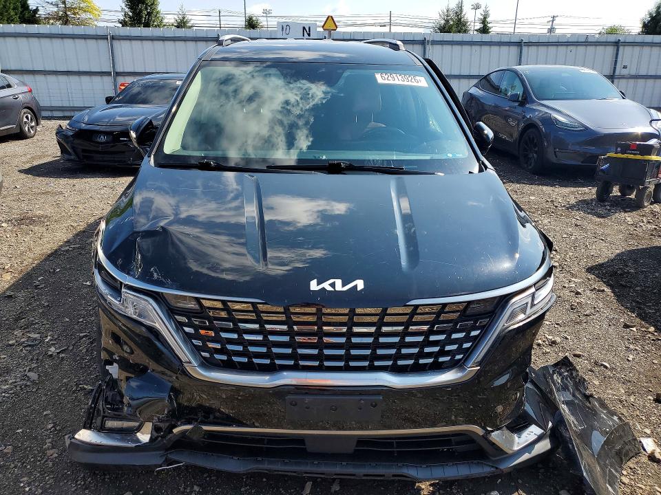 Photo 5 from auction – 2024 KIA CARNIVAL with VIN KNDNE5H37R6351985