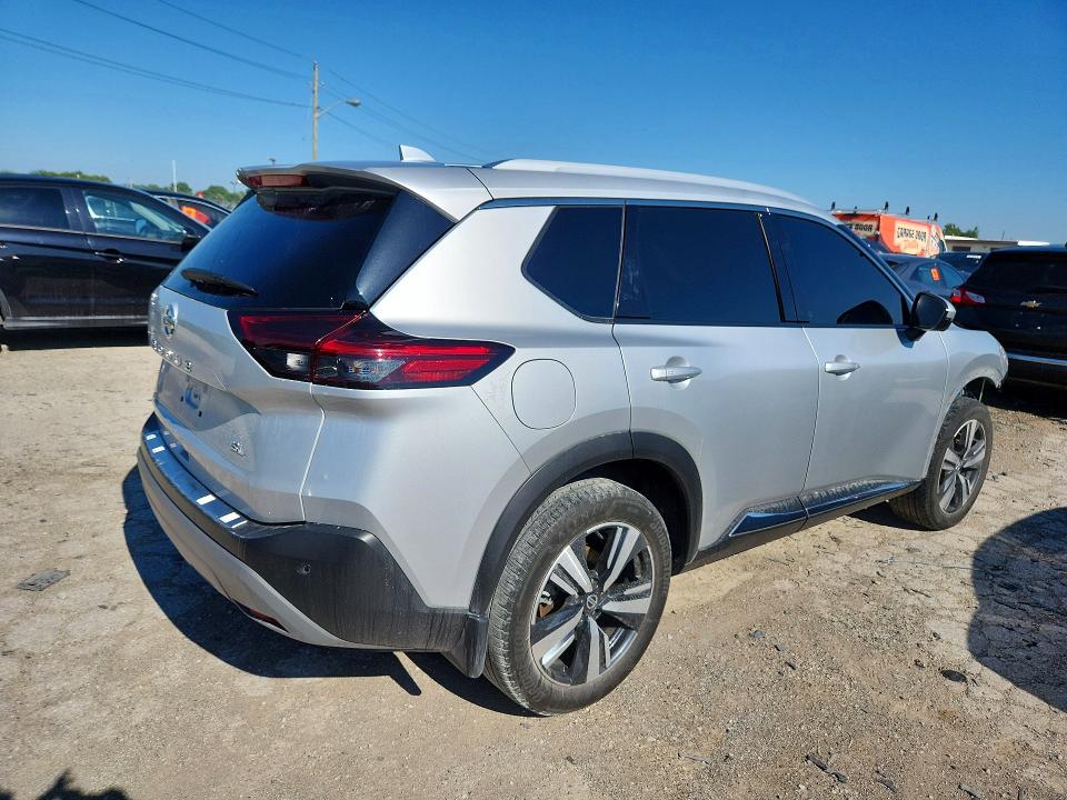 Photo 3 from auction – 2021 NISSAN ROGUE with VIN 5N1AT3CA5MC814727