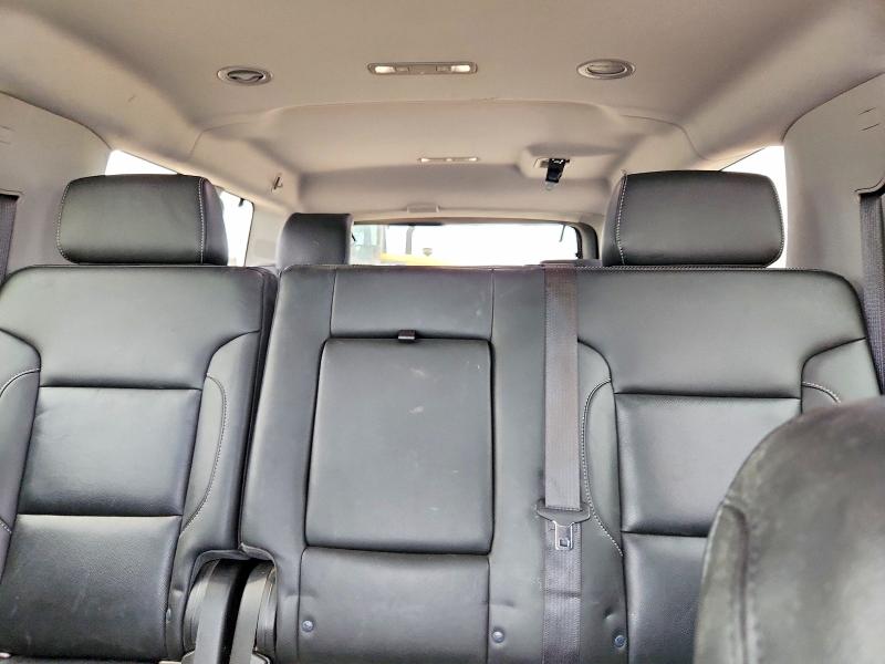 Photo 10 from auction – 2019 CHEVROLET SUBURBAN with VIN 1GNSKHKC2KR124138