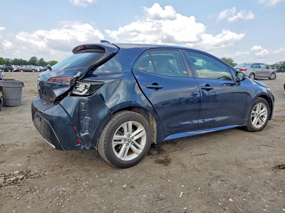 Photo 3 from auction – 2019 TOYOTA COROLLA HATCHBACK with VIN JTNK4RBE9K3066375