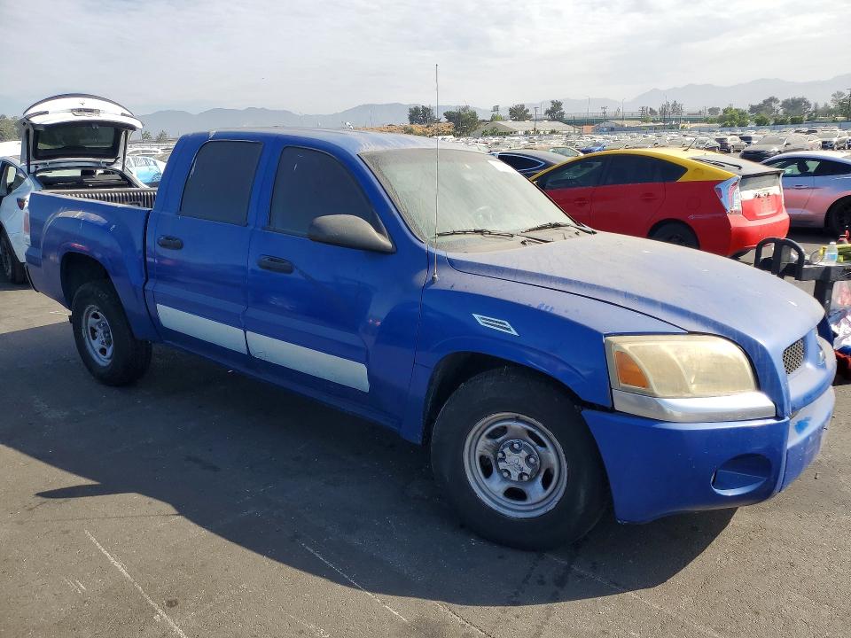 Снимка 4 от търг – 2007 MITSUBISHI RAIDER с VIN 1Z7HC28K17S163058