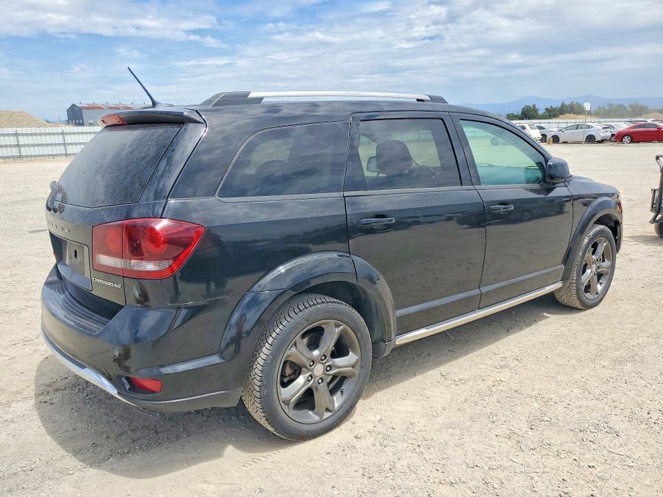 Фото 3 с аукциона – 2015 DODGE JOURNEY с VIN 3C4PDDGG9FT672499