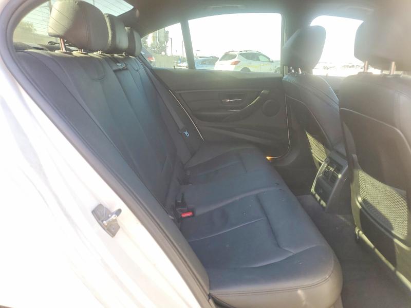 Photo 10 from auction – 2014 BMW 328 with VIN WBA3C1C51EK116415