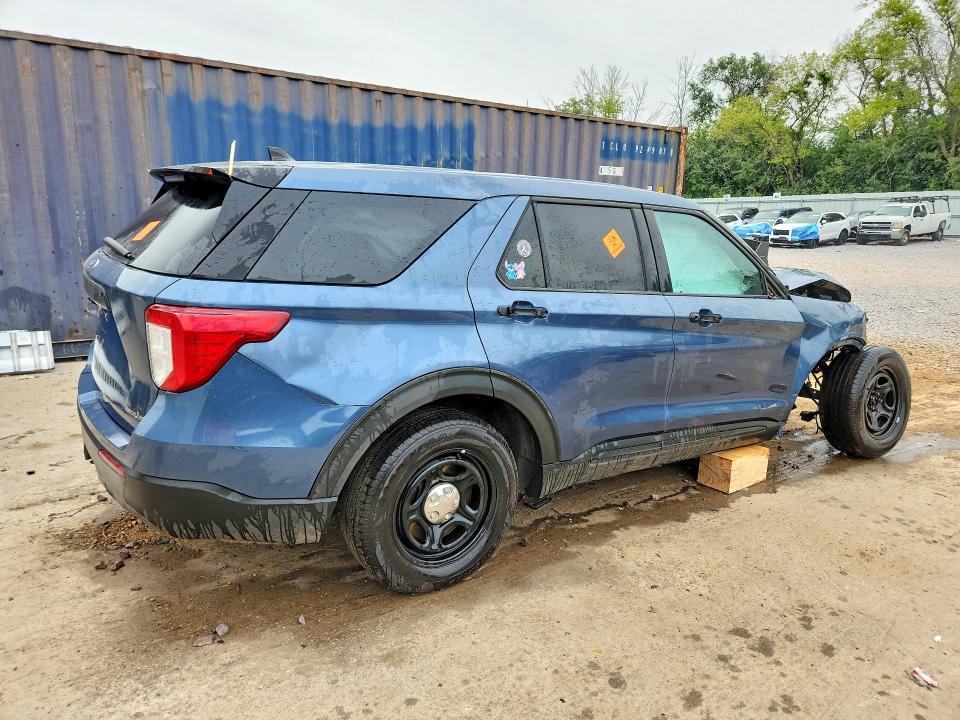 Photo 3 from auction – 2022 FORD EXPLORER with VIN 1FM5K8AB0NGB03931