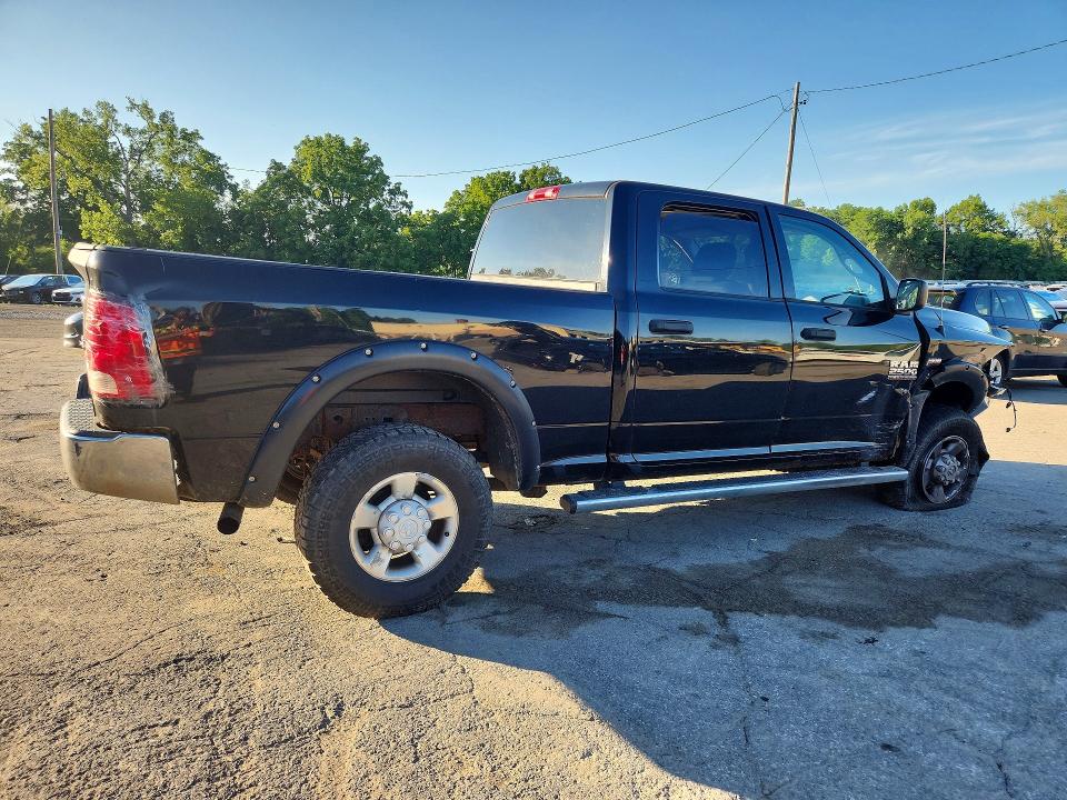 Photo 3 from auction – 2014 RAM 2500 with VIN 3C6TR5CT3EG147283