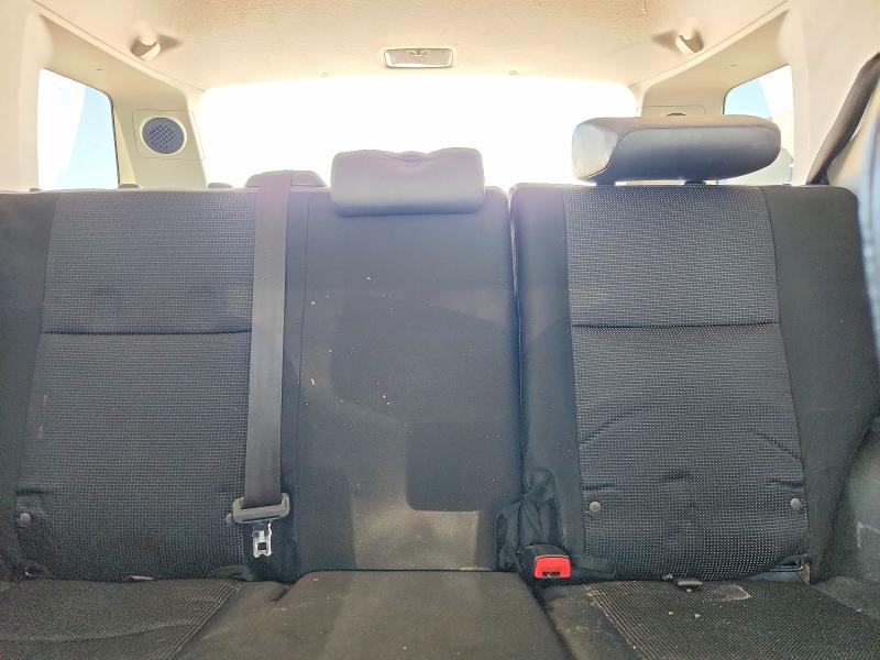 Photo 10 from auction – 2011 TOYOTA FJ CRUISER with VIN JTEBU4BF3BK107956