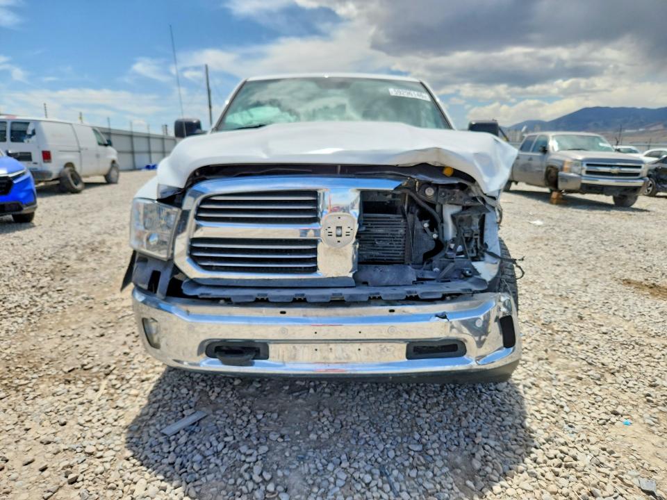 Photo 5 from auction – 2015 RAM 1500 with VIN 1C6RR7TM4FS603560