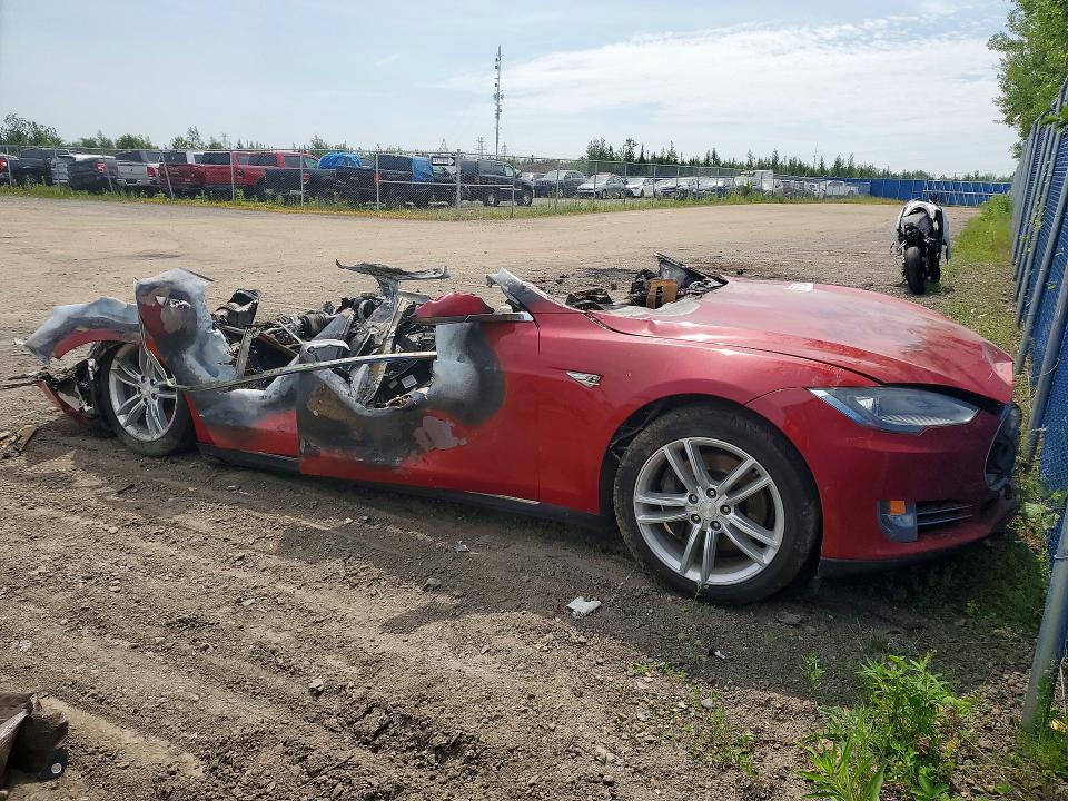 Photo 4 from auction – 2014 TESLA MODEL S with VIN 5YJSA1H17EFP51341