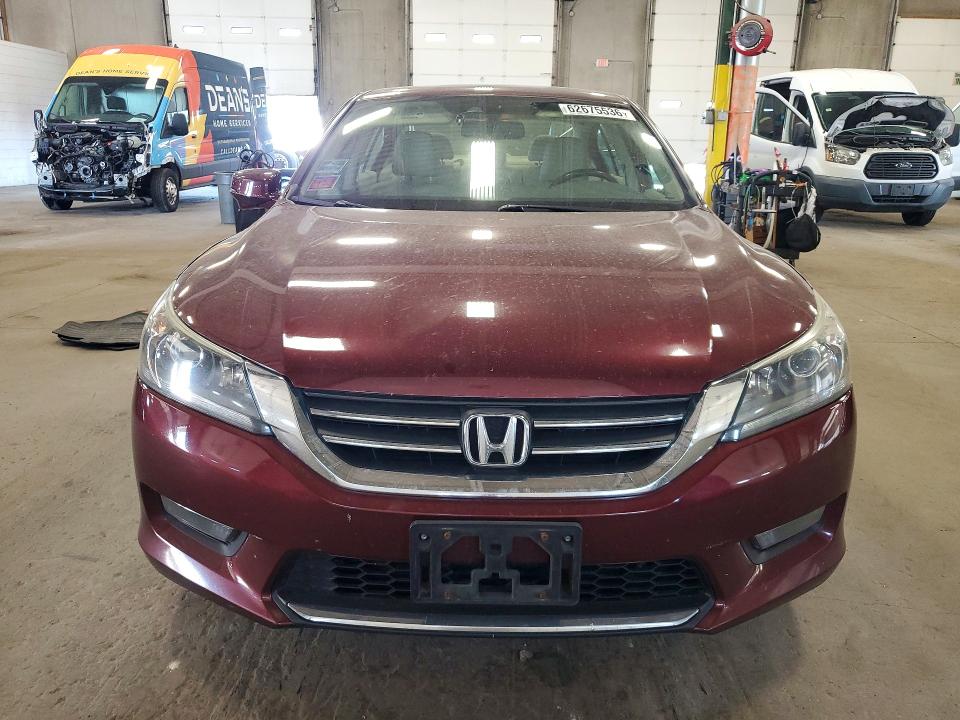 Photo 5 from auction – 2014 HONDA ACCORD with VIN 1HGCR2F83EA082594