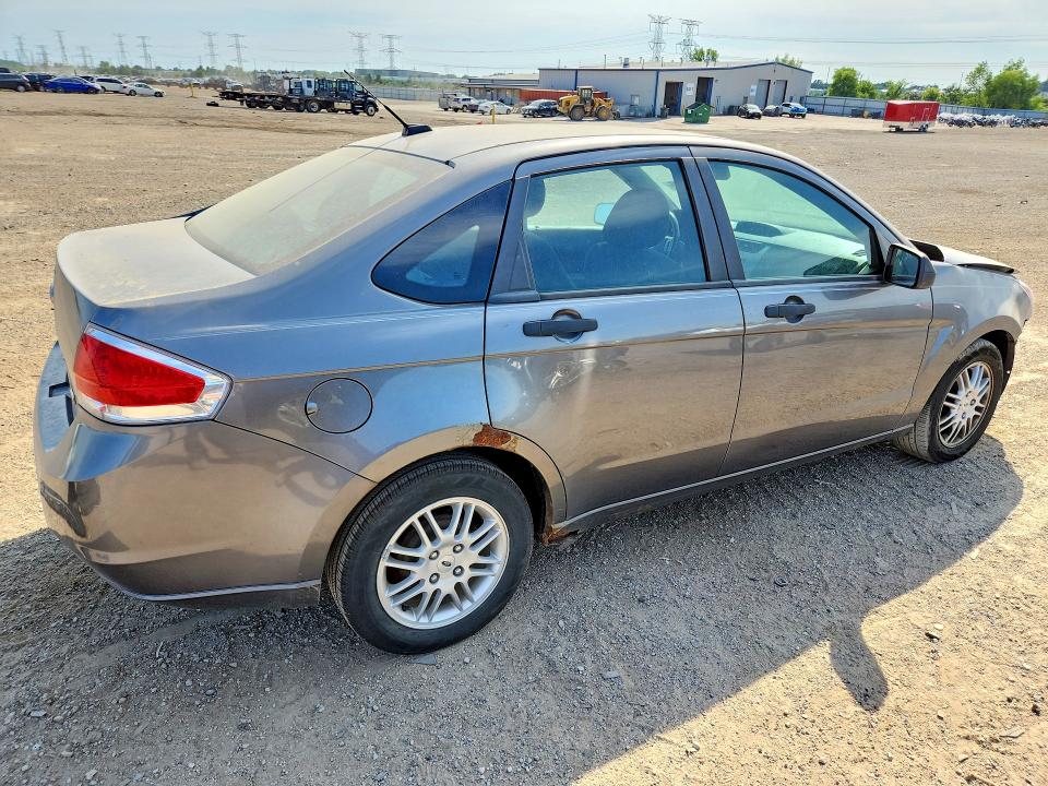 Photo 3 from auction – 2010 FORD FOCUS with VIN 1FAHP3FN7AW247023