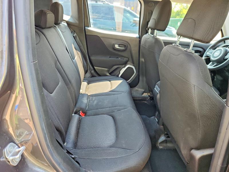 Photo 10 from auction – 2018 JEEP RENEGADE with VIN ZACCJBAB0JPH99778