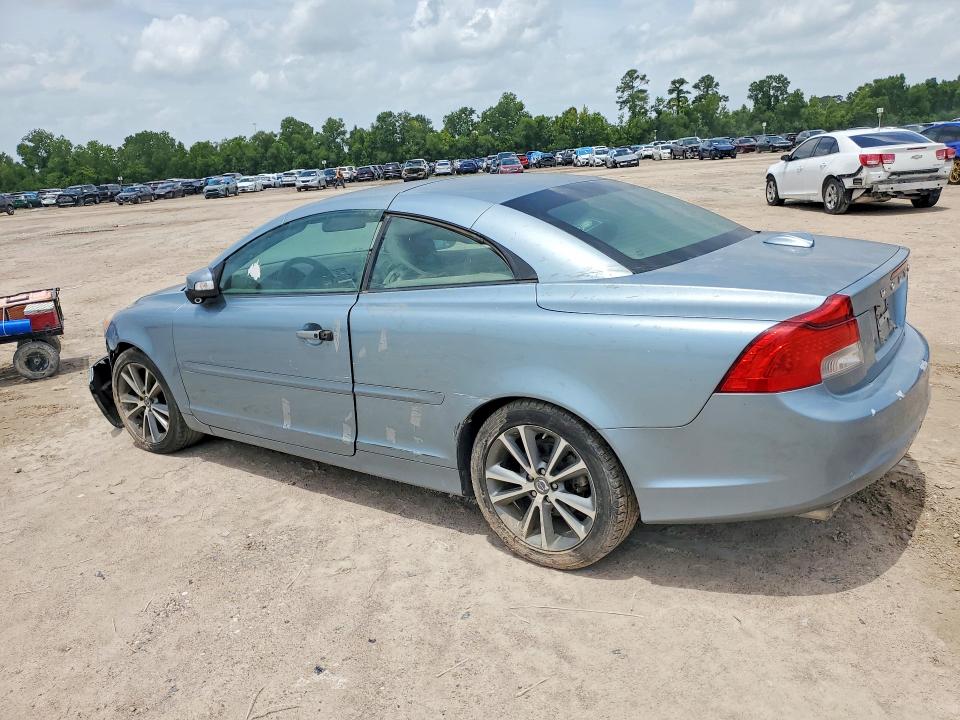 Photo 2 from auction – 2011 VOLVO C70 with VIN YV1672MC4BJ115858