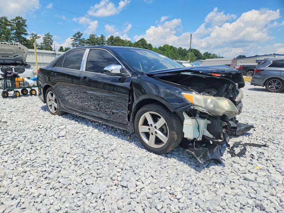 Photo 4 from auction – 2014 TOYOTA CAMRY with VIN 4T1BF1FKXEU470165
