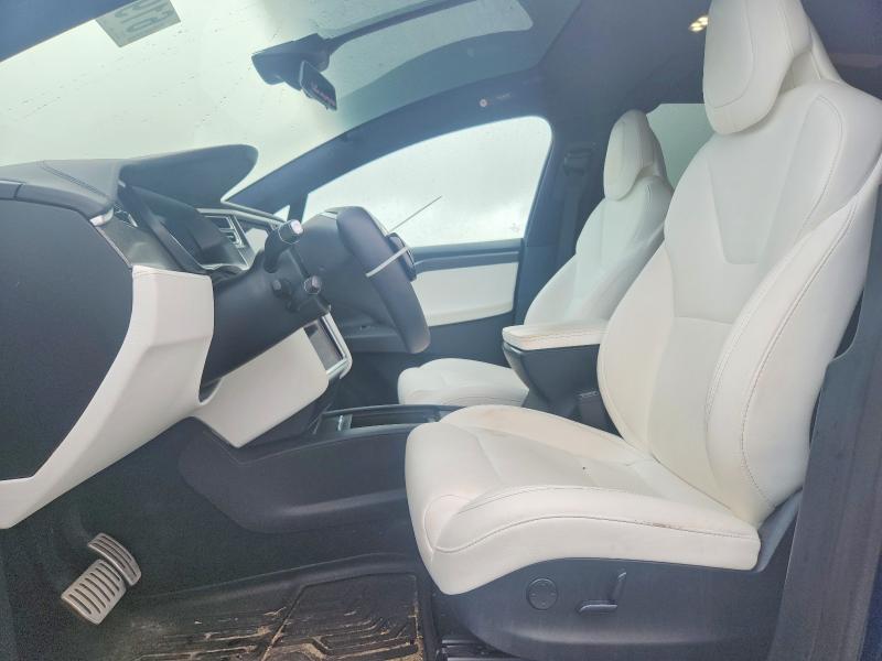 Photo 7 from auction – 2017 TESLA MODEL X with VIN 5YJXCBE40HF075999