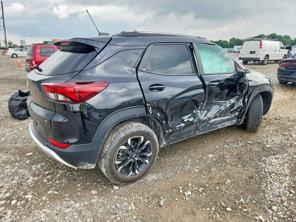 Photo 3 from auction – 2021 CHEVROLET TRAILBLAZER with VIN KL79MPS25MB091860