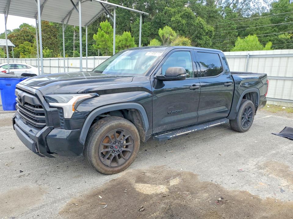 TOYOTA TUNDRA 2022 with VIN 5TFLA5DB8NX044734 - Photo from auction