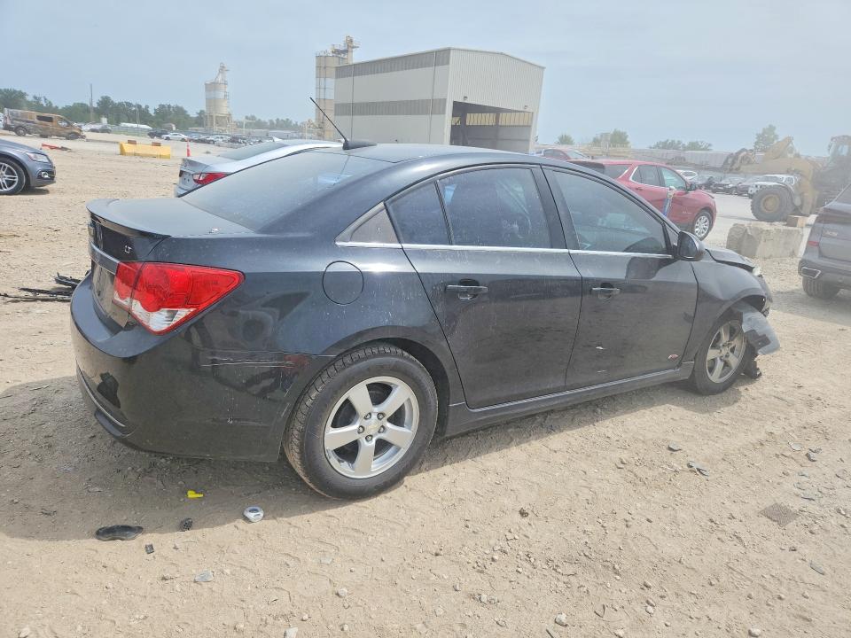 Photo 3 from auction – 2015 CHEVROLET CRUZE with VIN 1G1PC5SB7F7255996