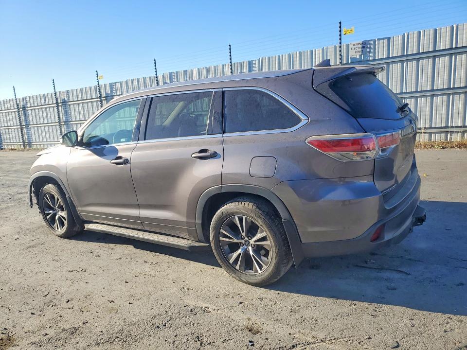 Photo 2 from auction – 2016 TOYOTA HIGHLANDER with VIN 5TDJKRFH1GS501017