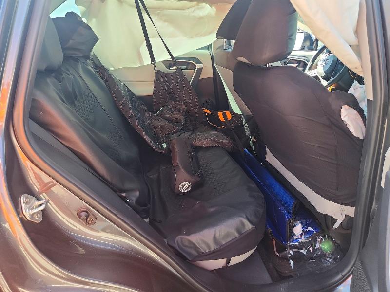 صورة رقم 10 من المزاد - 2021 TOYOTA RAV4 مع VIN 2T3W1RFVXMC156516