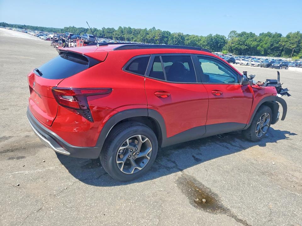 Photo 3 from auction – 2026 CHEVROLET TRAX with VIN KL77LHEP9TC053967