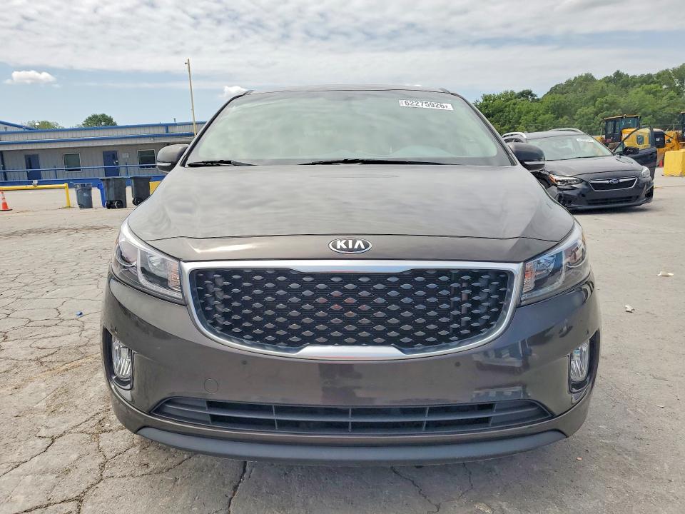 Photo 5 from auction – 2017 KIA SEDONA with VIN KNDMC5C16H6326470
