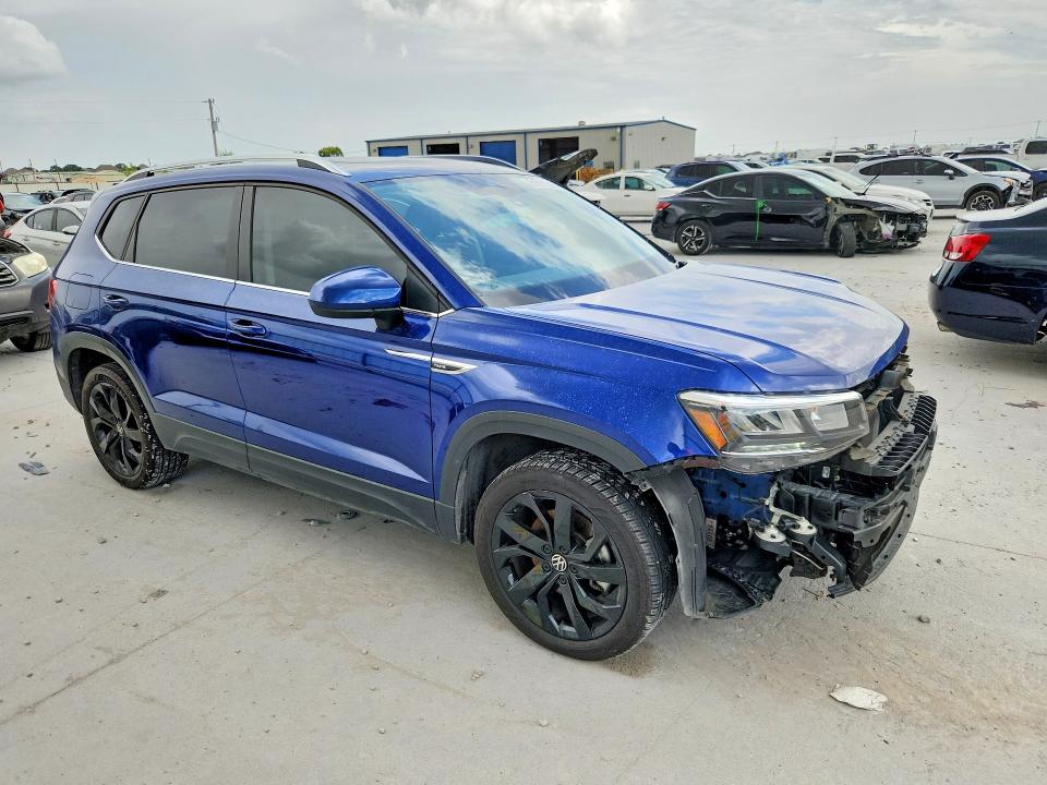 Photo 4 from auction – 2024 VOLKSWAGEN TAOS with VIN 3VVEX7B22RM028967
