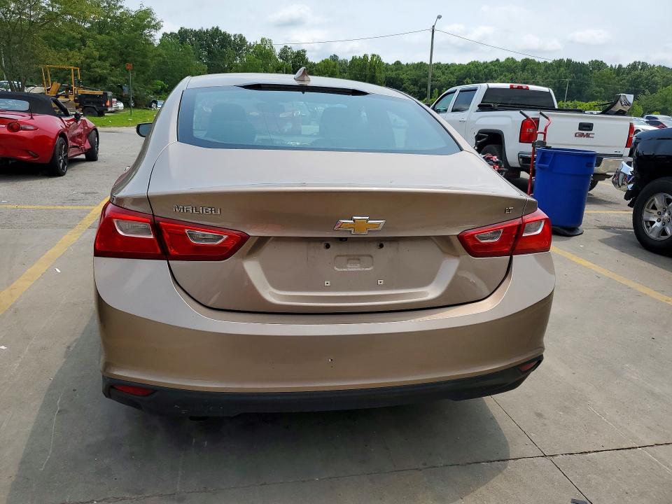 Photo 6 from auction – 2018 CHEVROLET MALIBU with VIN 1G1ZD5STXJF127071